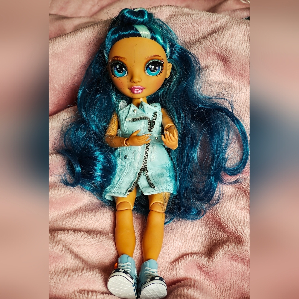 Rainbow JR High 9" Skyler Bradshaw Doll / Euc